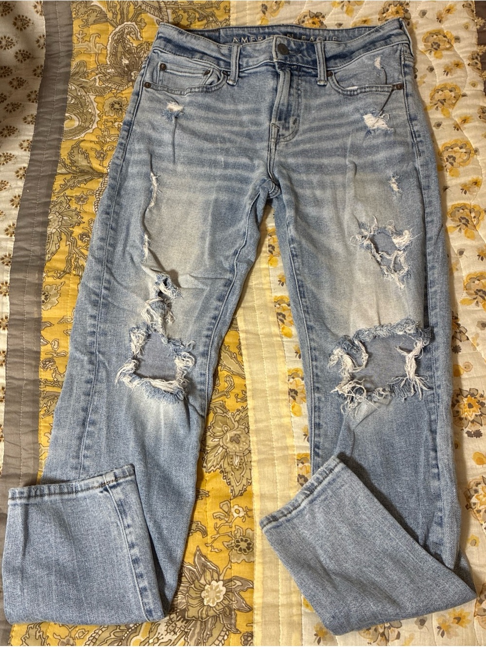 American Eagle Next Level Flex 30x30 Light Wash Distressed Jeans
